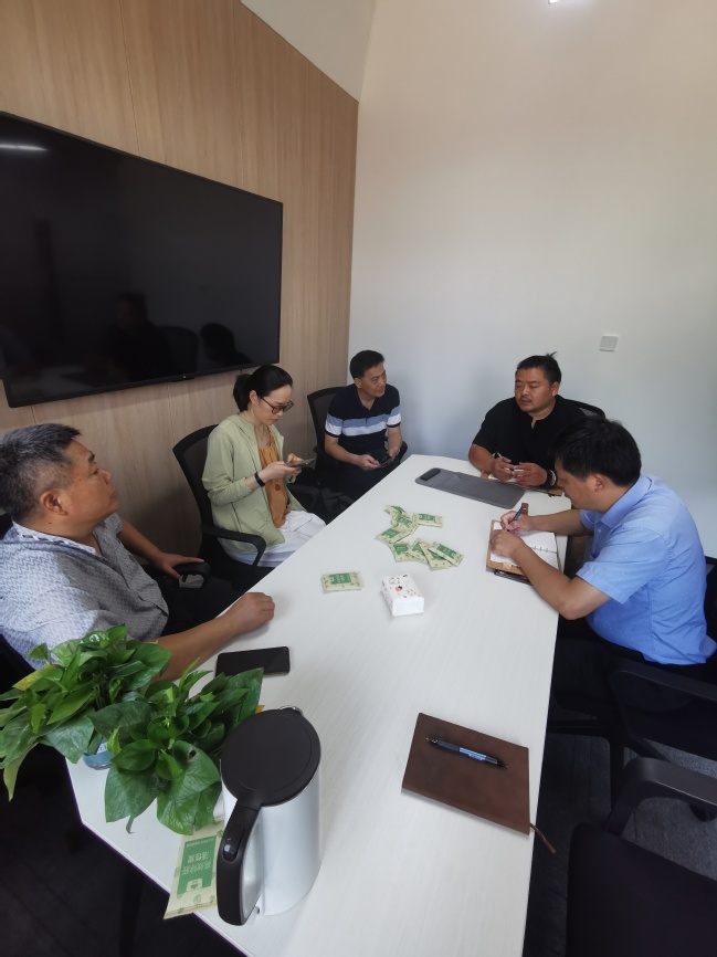 秦淮区科技局副局长孙正广一行莅临园区调研园区企业1.jpg 秦淮区科技局副局长孙正广一行莅临园区调研园区企业1.jpg