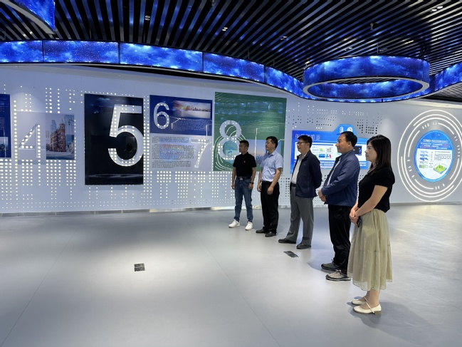 科技园管理公司赴青海大学国家大学科技园调研学习2.jpg